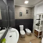 3bedroom Flat, 2 Bath In Plaza De La Feria 公寓 *