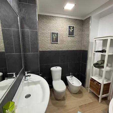 3bedroom Flat, 2 Bath In Plaza De La Feria Lägenhet *