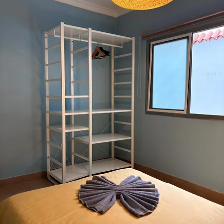 3bedroom Flat, 2 Bath In Plaza De La Feria Las Palmas de Gran Canaria