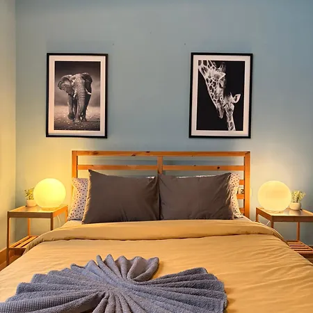 Lägenhet 3bedroom Flat, 2 Bath In Plaza De La Feria *